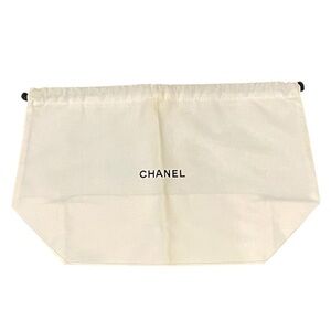 Chanel 12.5” x 7.5” Crossbody Clutch Wallet shoulder Bag Accessory Dustbag